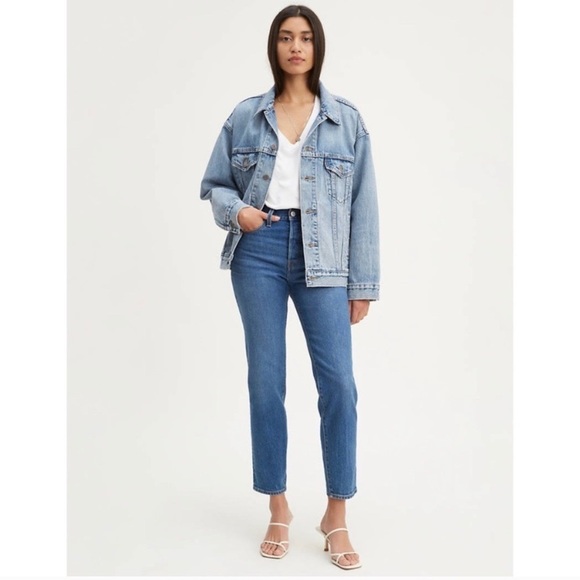 LEVI’S Wedgie Icon Jean Charleston Moves Medium Wash Size 26 - Picture 2 of 10